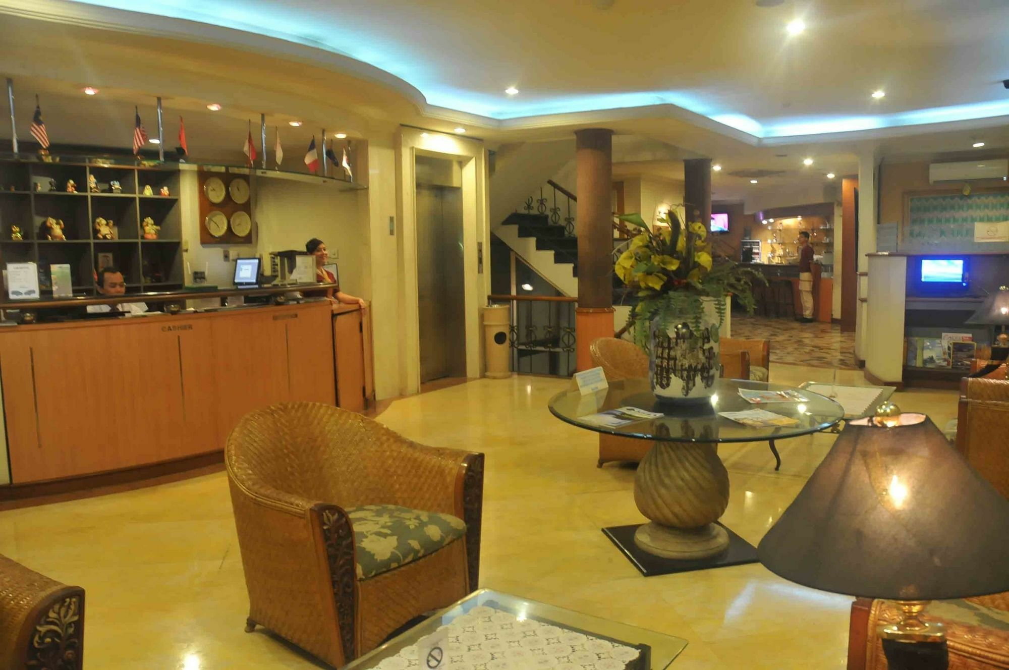 Hotel Losari Blok M 2*